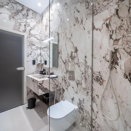Damas 4* Budapest